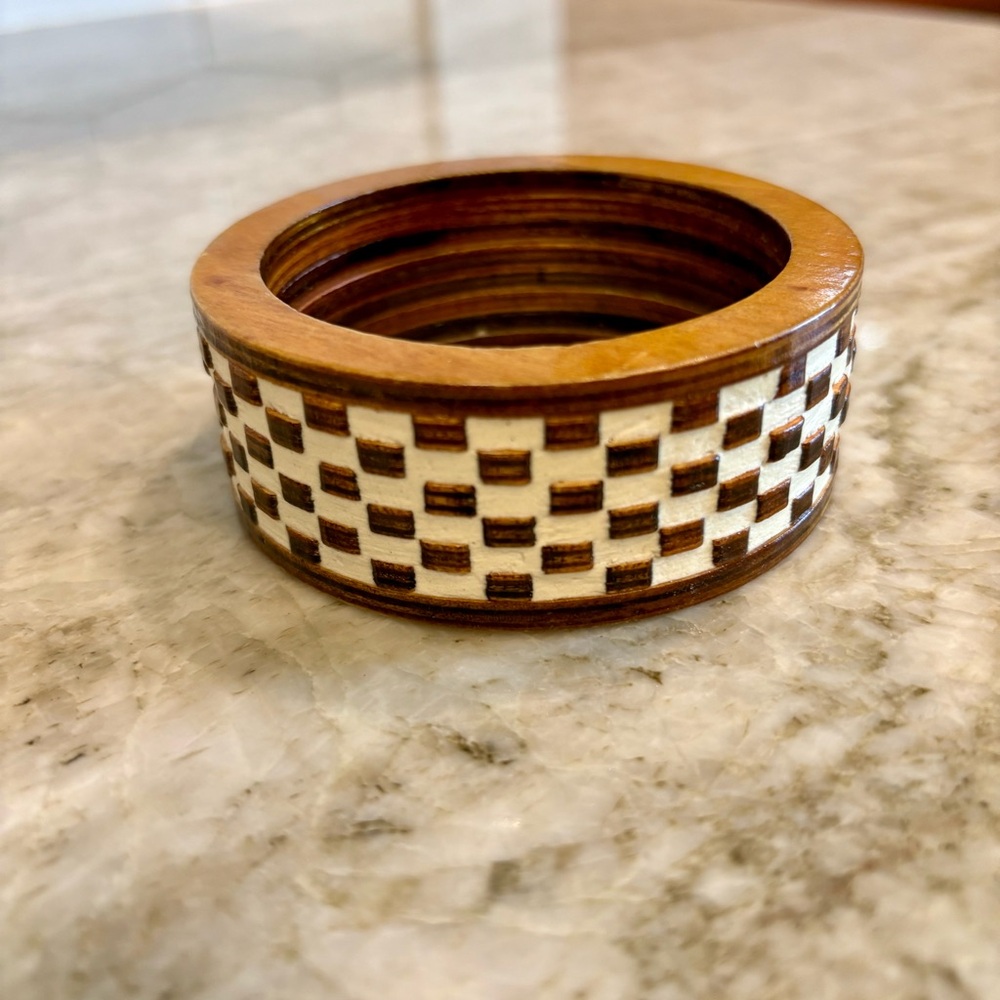 Anthropologie Wooden Checkered Bangle Bracelet in Cream/White & Brown